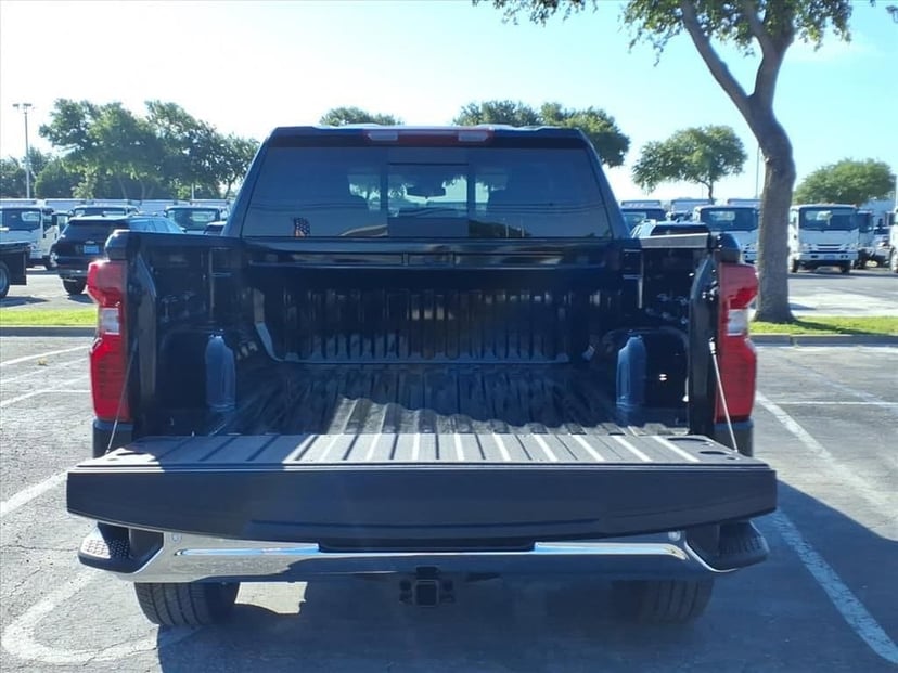 2026 Chevrolet Silverado 1500 - Image 5