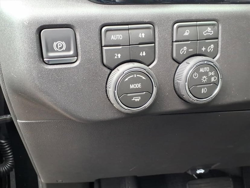 2026 Chevrolet Silverado 1500 - Image 14