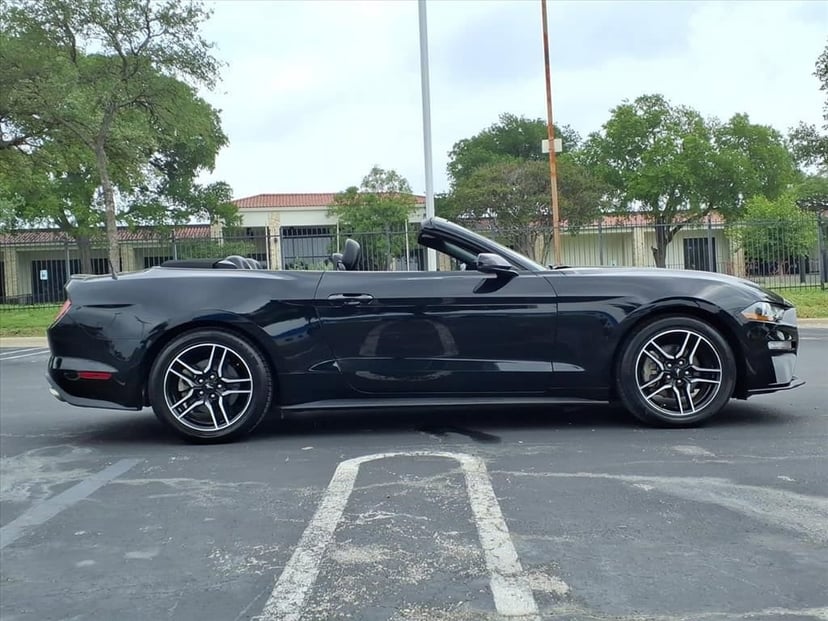 2023 Ford Mustang - Image 4