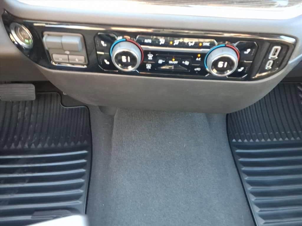 2026 Chevrolet Silverado 1500 - Image 13