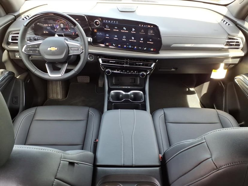 2026 Chevrolet Traverse - Image 18