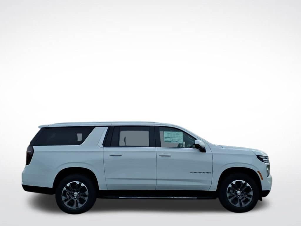 2026 Chevrolet Suburban - Image 3