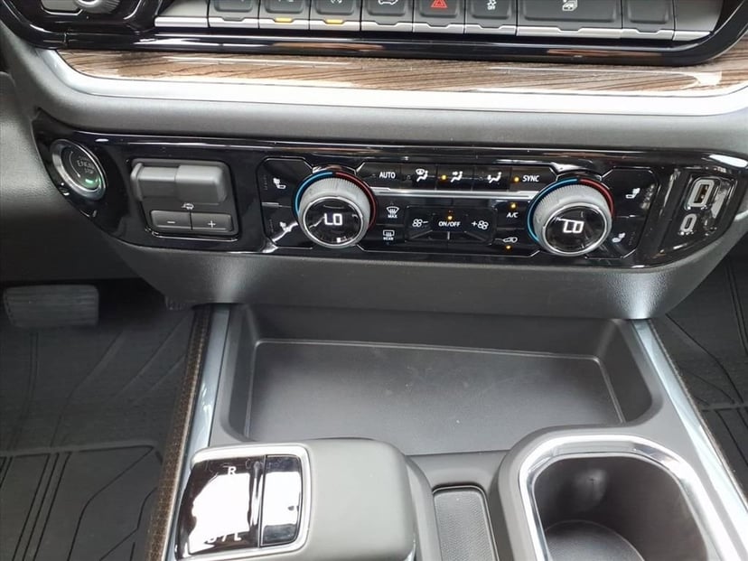 2026 Chevrolet Silverado 1500 - Image 13