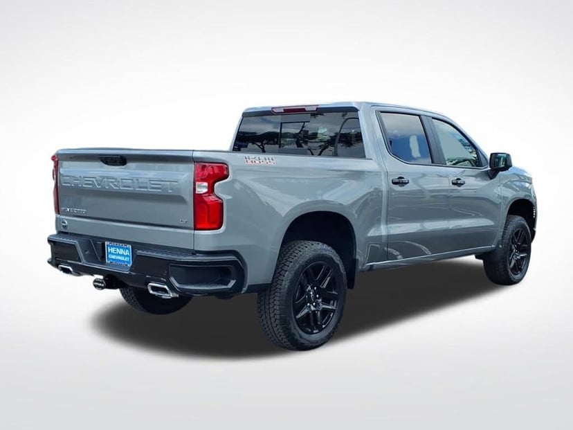 2026 Chevrolet Silverado 1500 - Image 4