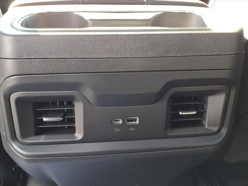 2026 Chevrolet Silverado 1500 - Image 18