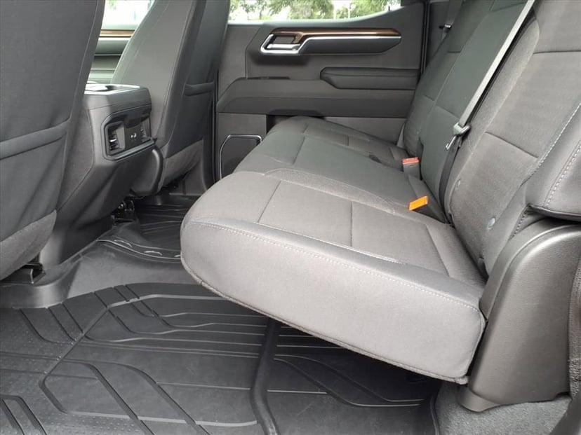 2026 Chevrolet Silverado 1500 - Image 15