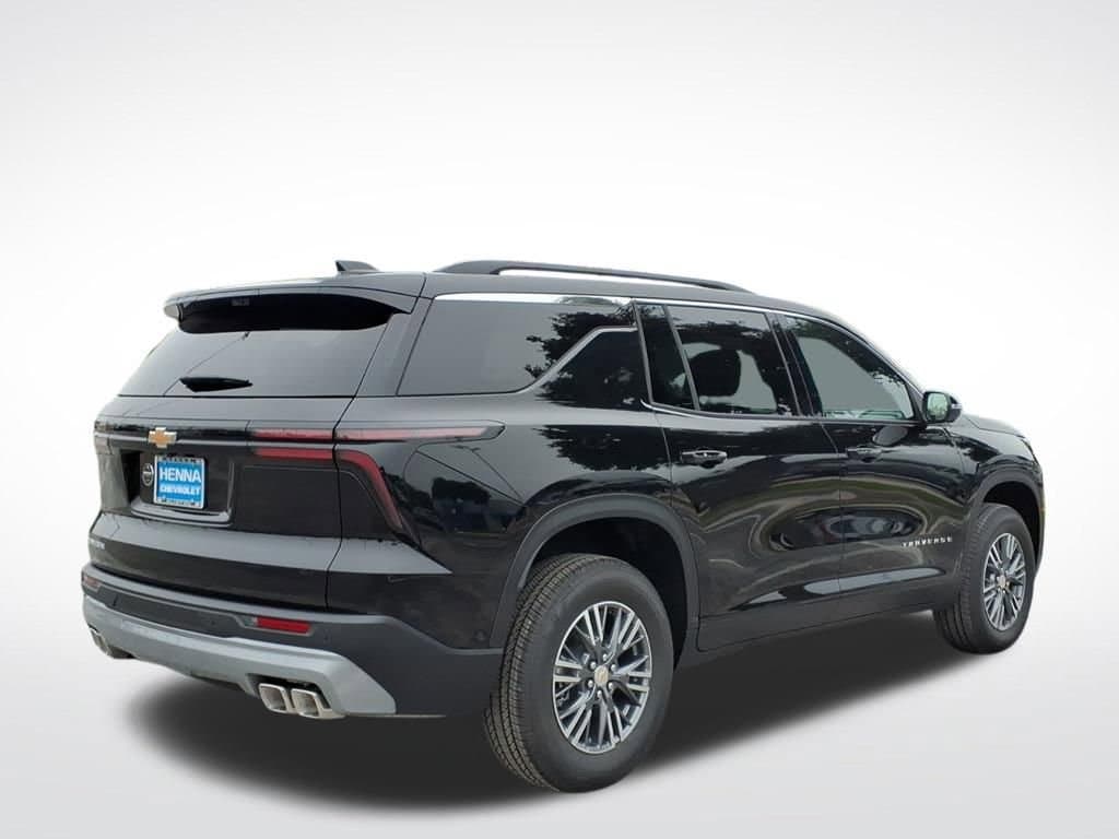 2026 Chevrolet Traverse - Image 3