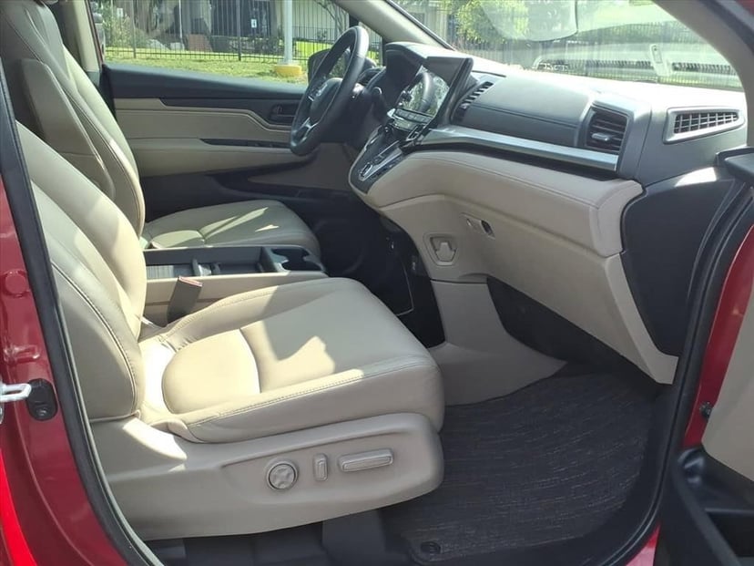 2022 Honda Odyssey - Image 17