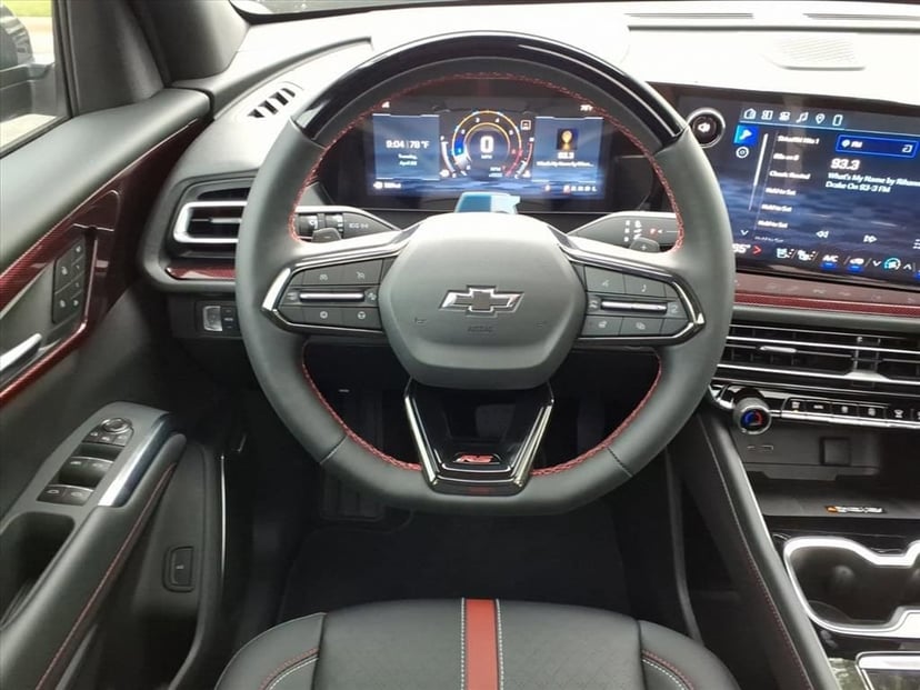 2026 Chevrolet Traverse - Image 23