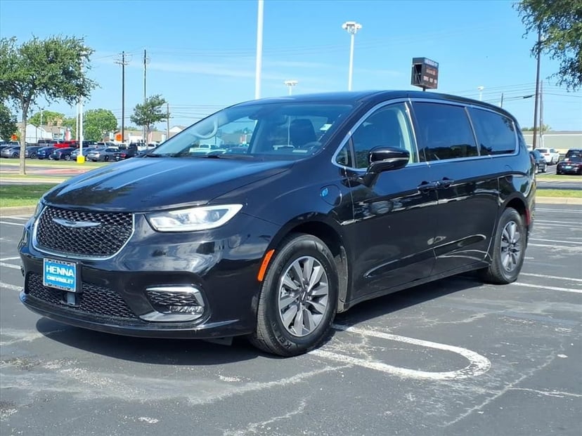 2024 Chrysler Pacifica - Image 11