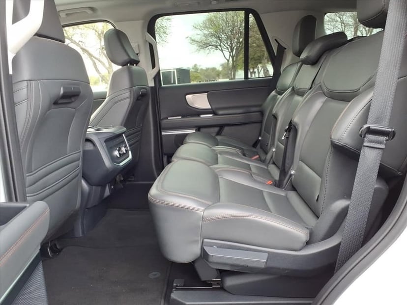 2025 Ford Expedition - Image 23