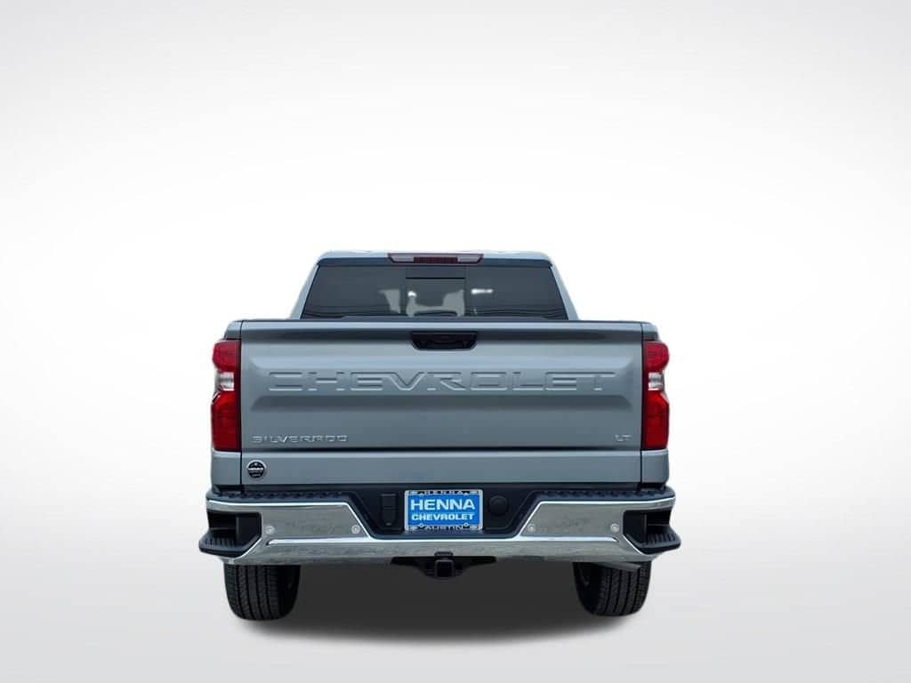 2026 Chevrolet Silverado 1500 - Image 2