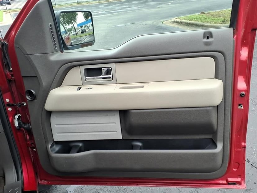 2010 Ford F-150 - Image 19