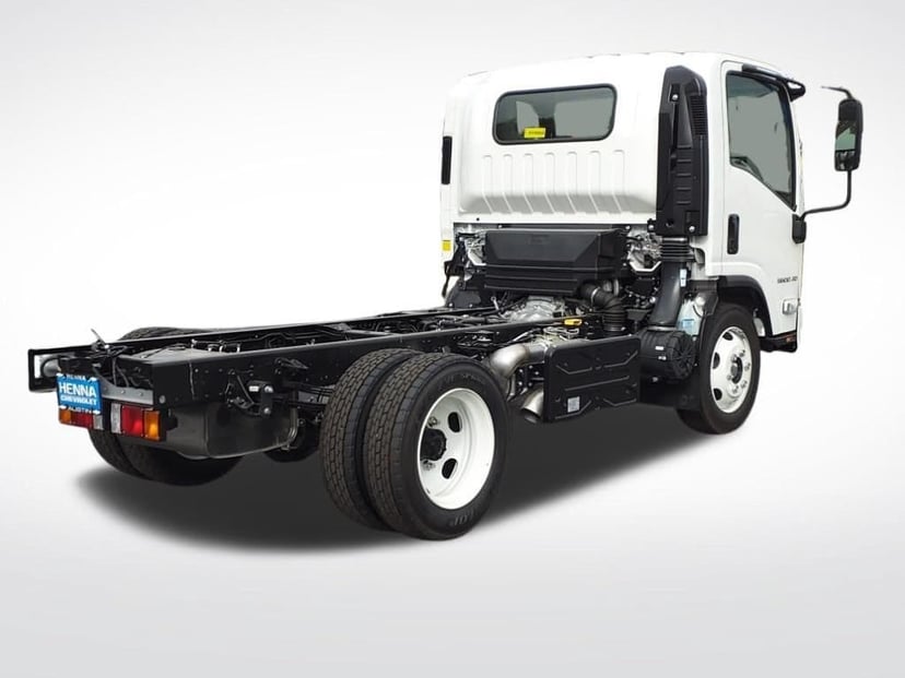 2025 Chevrolet Low Cab Forward 5500 XD - Image 3