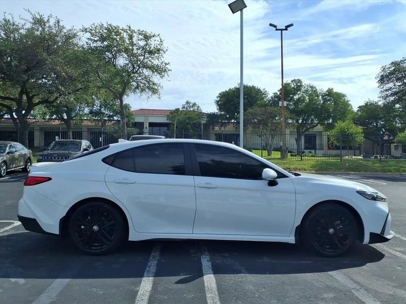 2025 Toyota Camry - Image 4