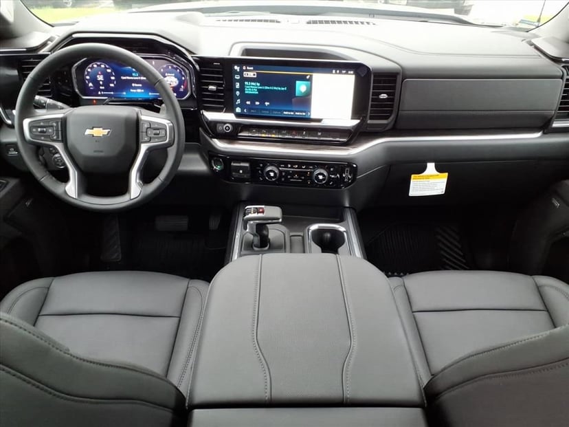 2026 Chevrolet Silverado 1500 - Image 18