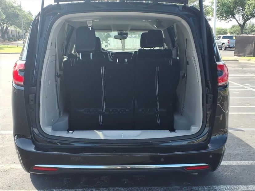 2024 Chrysler Pacifica - Image 14
