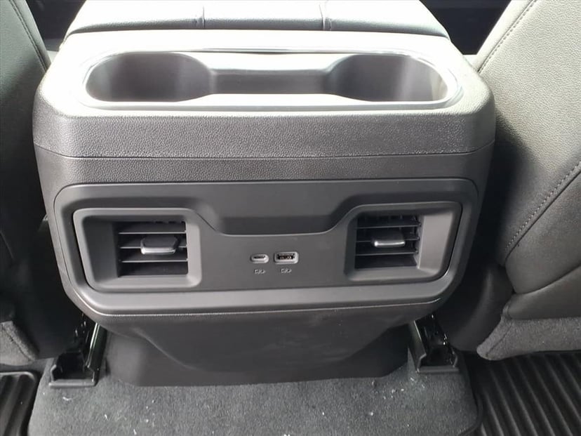 2026 Chevrolet Silverado 1500 - Image 16