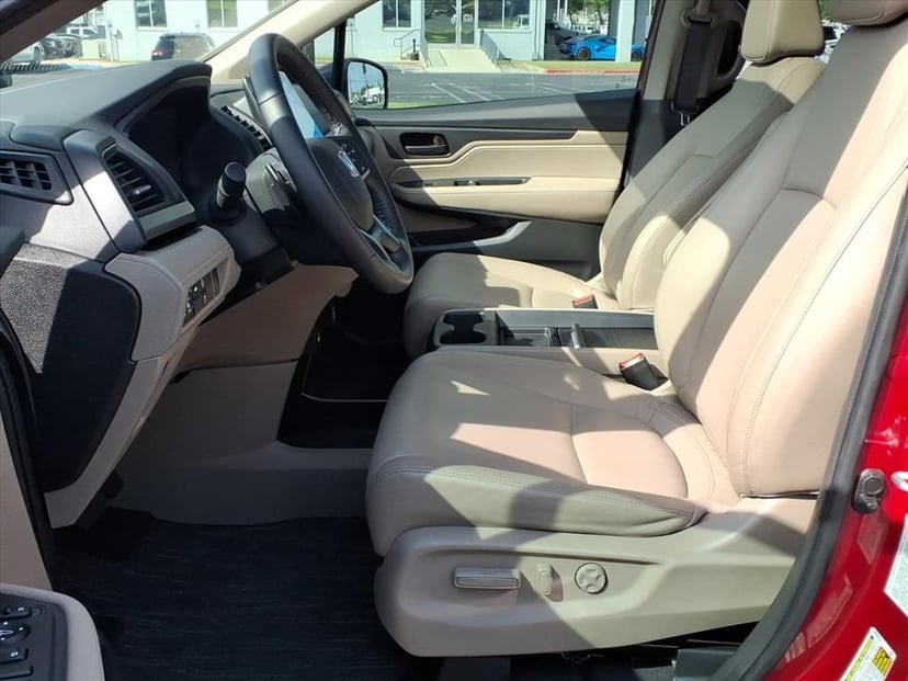 2022 Honda Odyssey - Image 15
