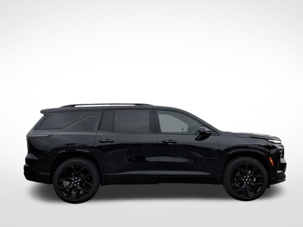2026 Chevrolet Traverse - Image 3