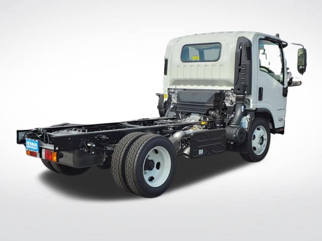 2025 Chevrolet Low Cab Forward 5500 XD - Image 2