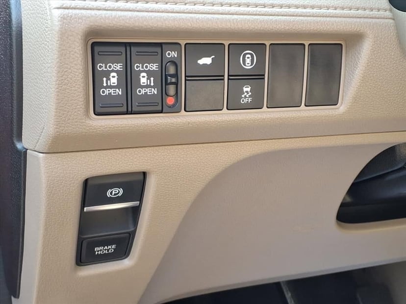 2022 Honda Odyssey - Image 13