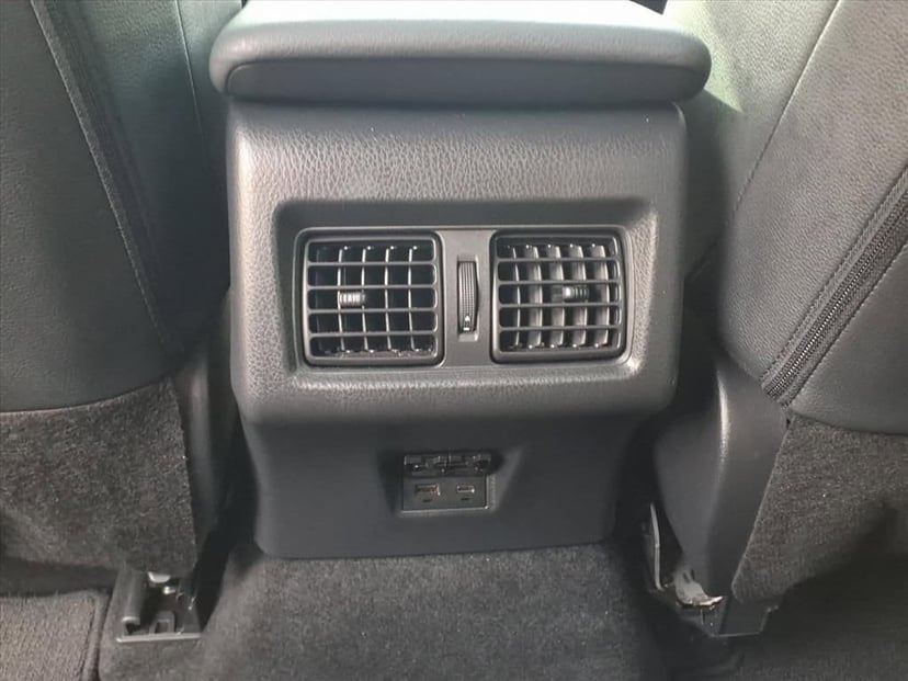 2025 Toyota Camry - Image 18