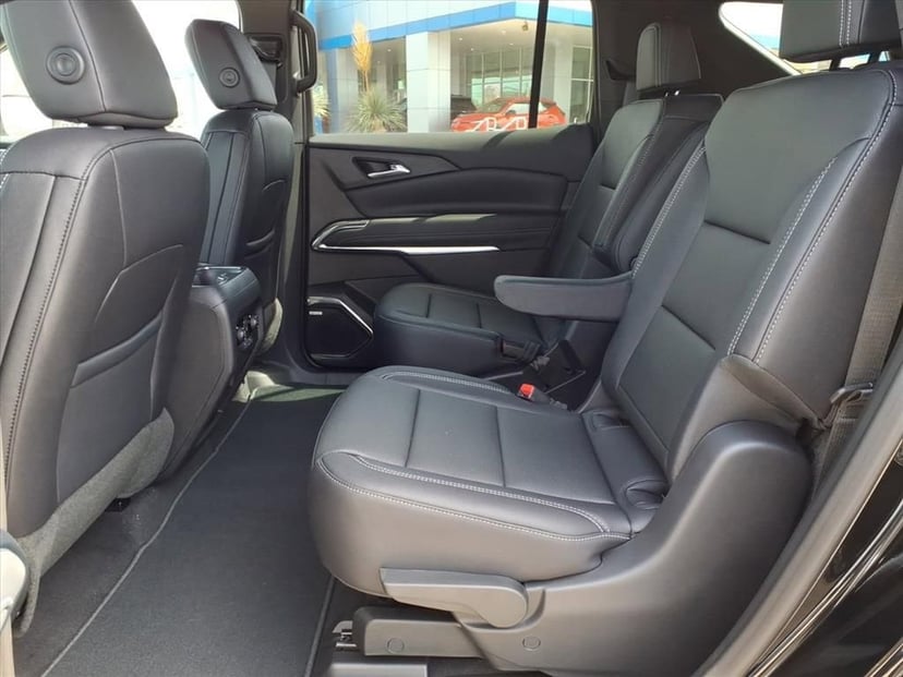 2026 Chevrolet Traverse - Image 15