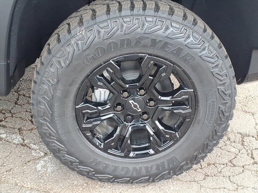 2026 Chevrolet Silverado 1500 - Image 9