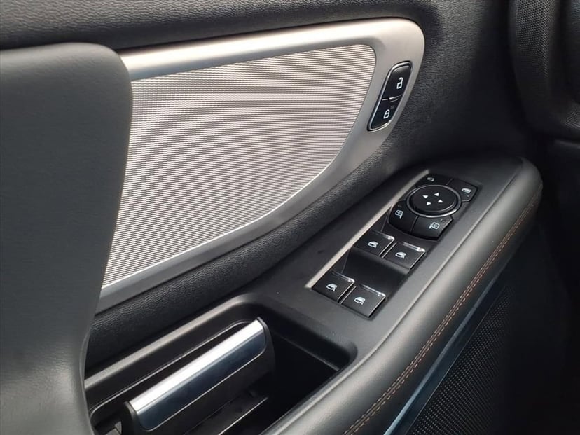 2025 Ford Expedition - Image 34