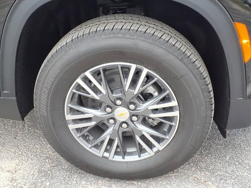 2026 Chevrolet Traverse - Image 11