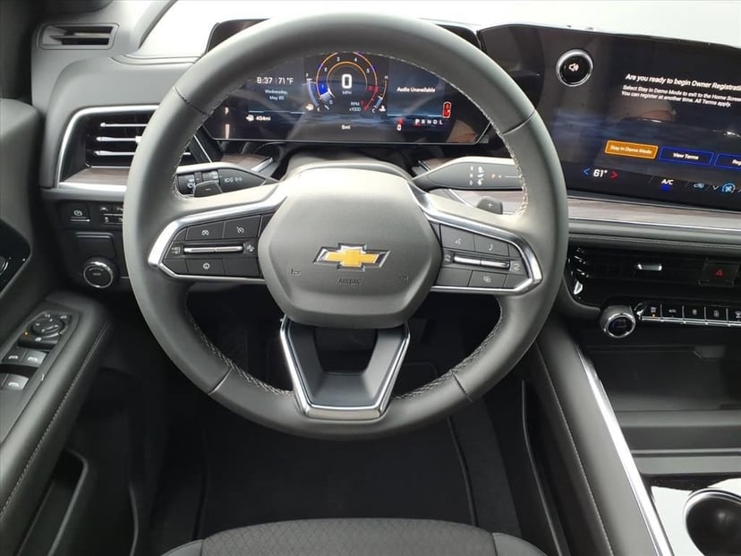 2026 Chevrolet Suburban - Image 23