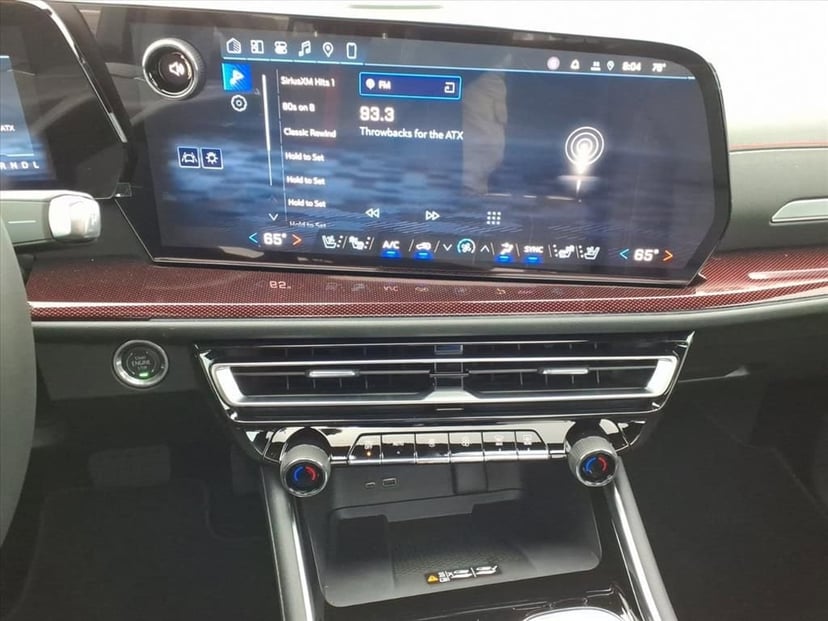 2026 Chevrolet Traverse - Image 22