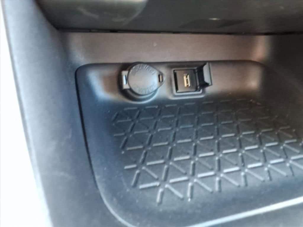 2022 Toyota RAV4 - Image 20