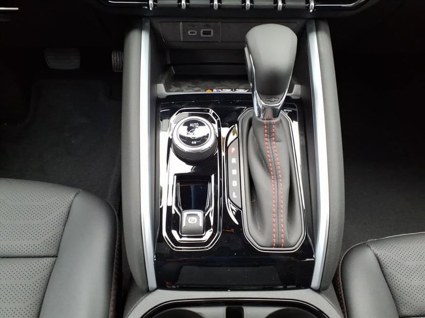 2026 Chevrolet Colorado - Image 15
