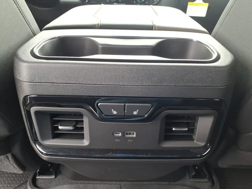 2026 Chevrolet Silverado 1500 - Image 18