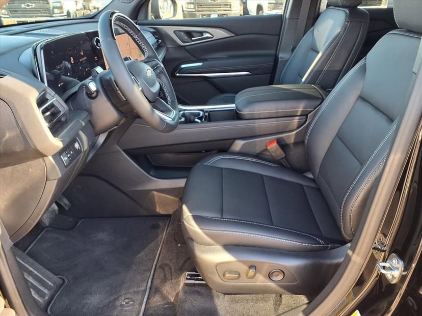 2026 Chevrolet Traverse - Image 7