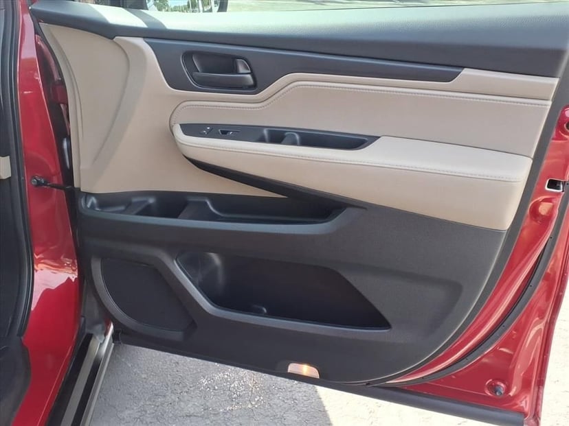 2022 Honda Odyssey - Image 16