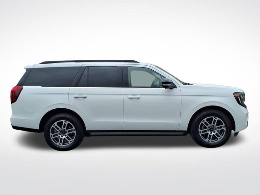 2025 Ford Expedition - Image 6