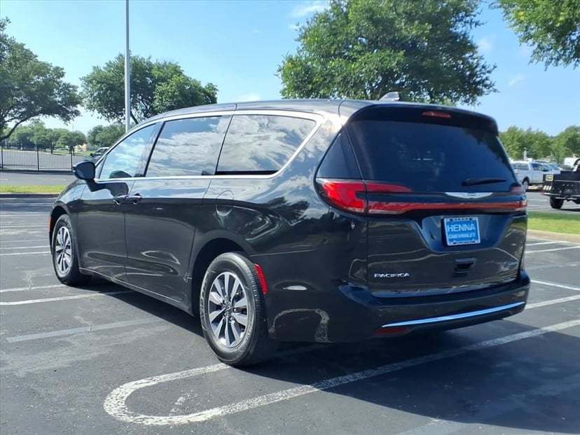 2024 Chrysler Pacifica - Image 7