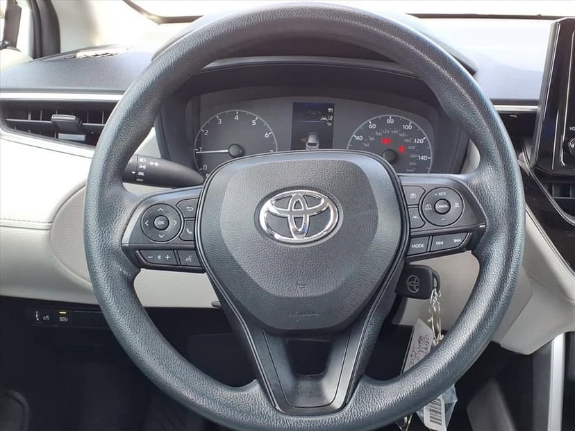 2023 Toyota Corolla Cross - Image 21
