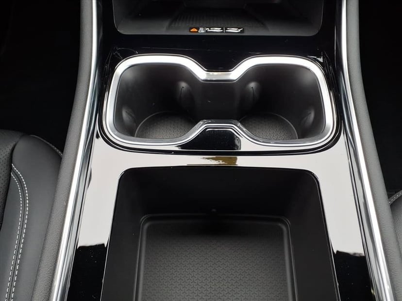 2026 Chevrolet Traverse - Image 21