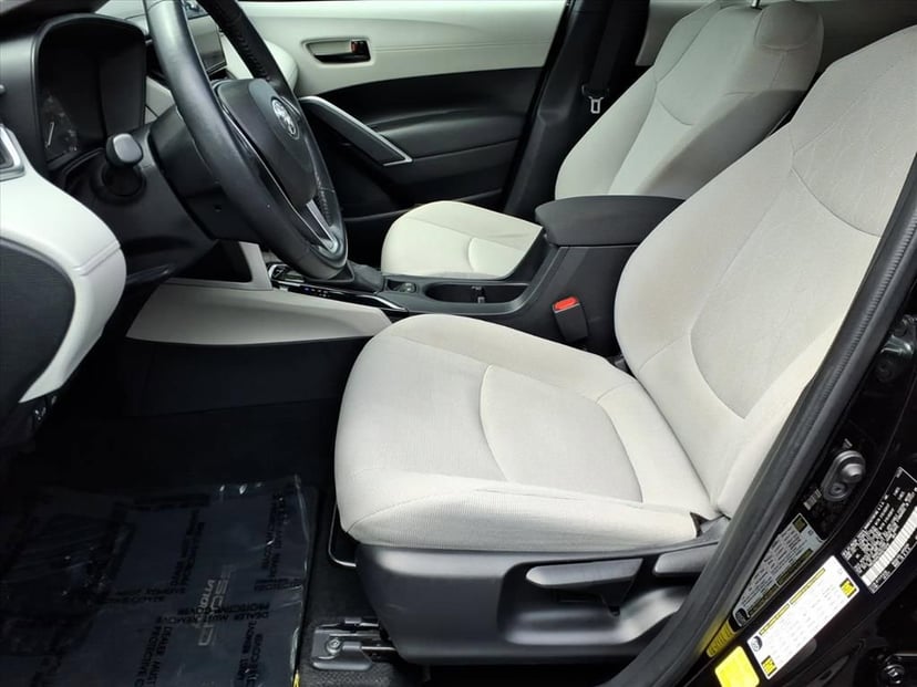 2024 Toyota Corolla Cross - Image 18
