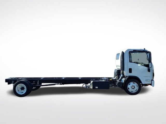 2025 Chevrolet Low Cab Forward 5500 XD