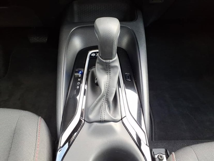 2025 Toyota Corolla - Image 22
