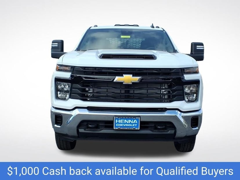 2026 Chevrolet Silverado 3500 HD Chassis Cab - Image 3