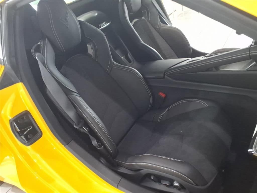 2026 Chevrolet Corvette Stingray - Image 15