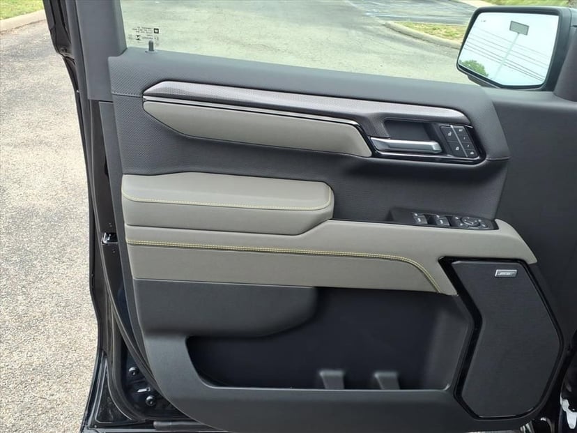 2026 Chevrolet Silverado 1500 - Image 12