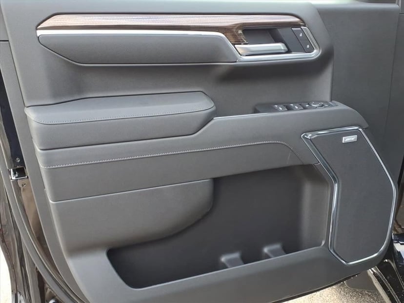 2026 Chevrolet Silverado 1500 - Image 5