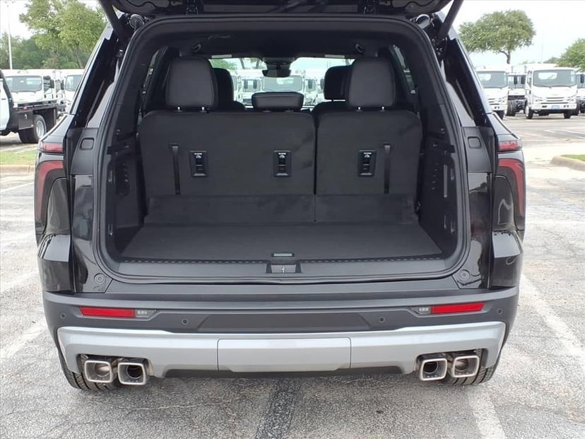 2026 Chevrolet Traverse - Image 12